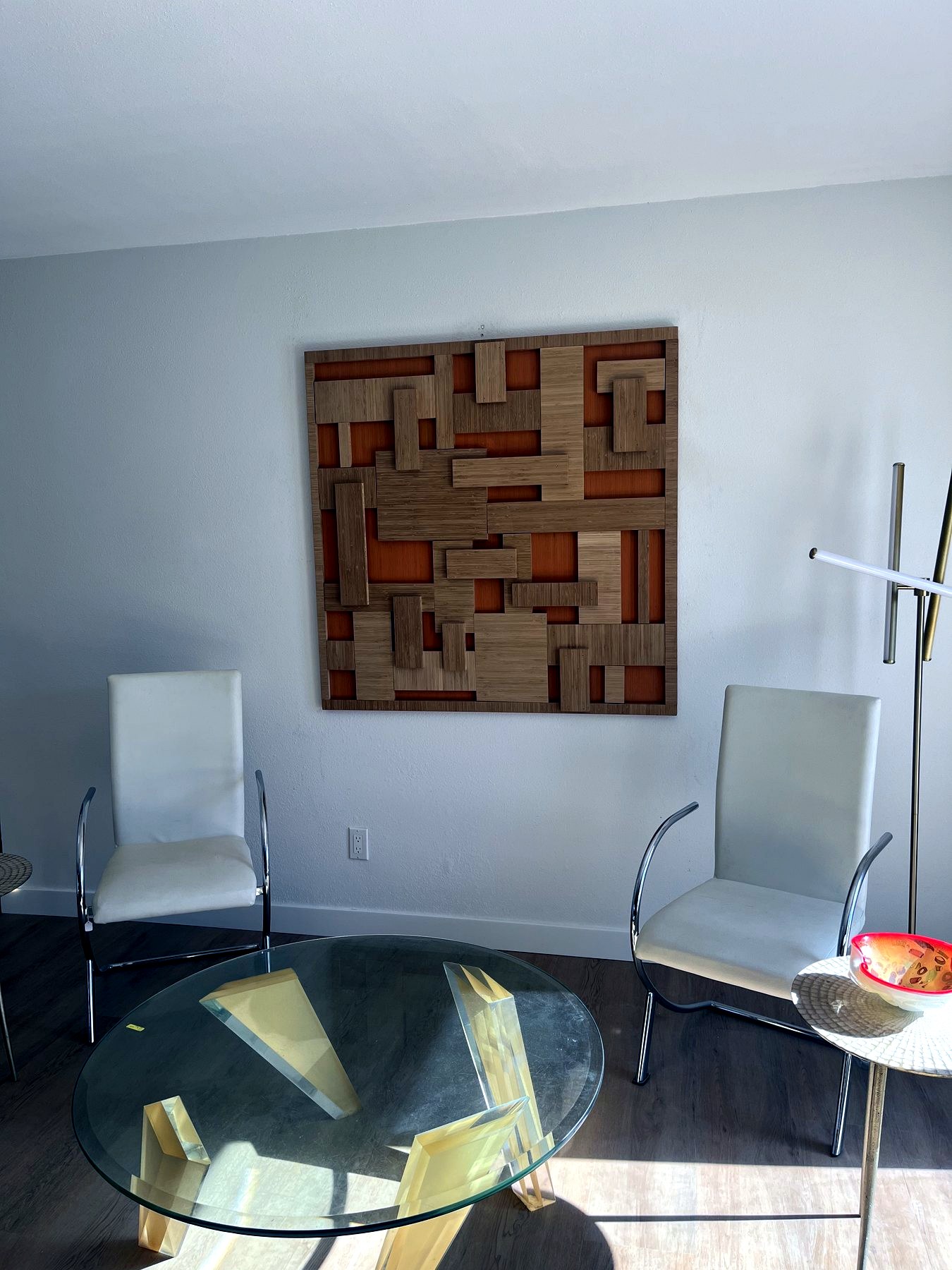 Relief in residence by Mid Century Metal